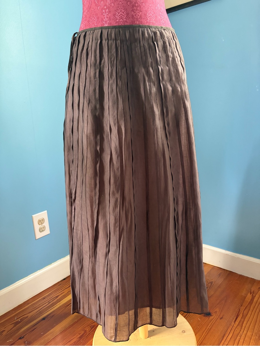 Nic& Zoe pleated brown skirt